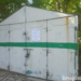 Омичи самовольно поставили гаражи на водопровод, из-за чего лопнули трубы Фото: Юлия Филоненко