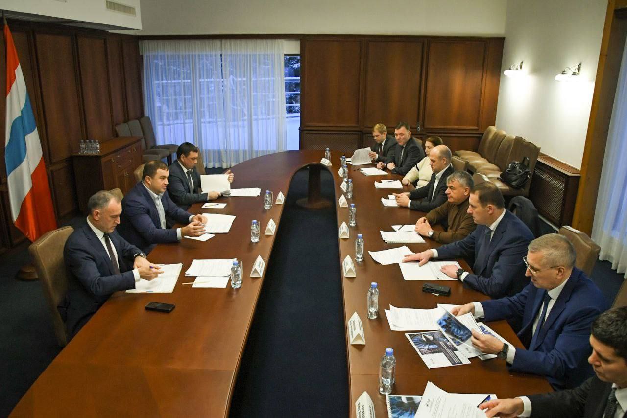 Виталий Хоценко встретился с руководством госкорпорации "Ростех" и АО "ОДК" Фото: Сергей Мельников