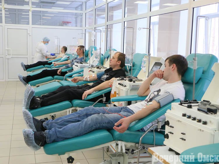 Омские доноры получат денежные выплаты по упрощенной схеме Фото: Владимир Казионов