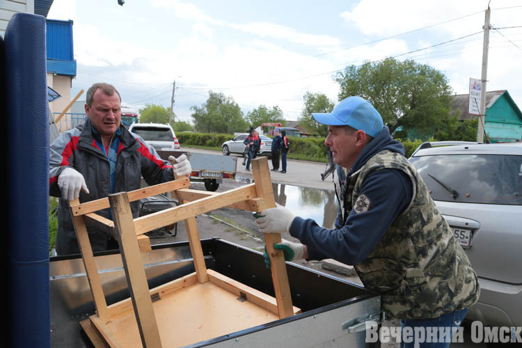Незаконные ларьки покидают улицы города