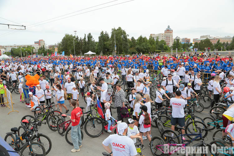 Более 5200 человек приняли участие в «ВелоОмске-2025» Фото: Владимир Казионов