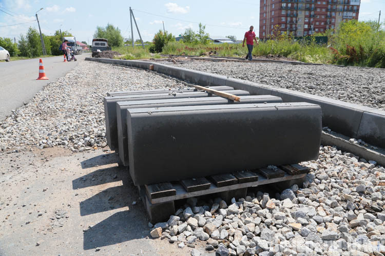 В Омске обновляют остановки общественного транспорта