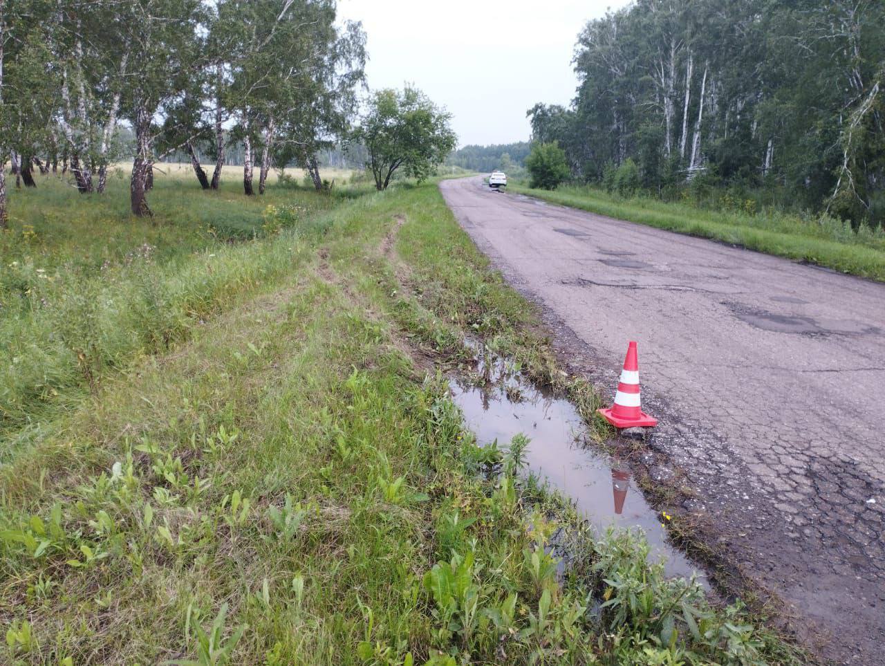 Пострадали трое: в Омской области опрокинулся внедорожник Фото: Госавтоинспекция Омской области.