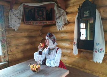 Этнопарк «Музей сказки «Васин хутор» приглашает омичей сразу на три Спаса Этнопарк «Музей сказки «Васин хутор» приглашает омичей сразу на три Спаса