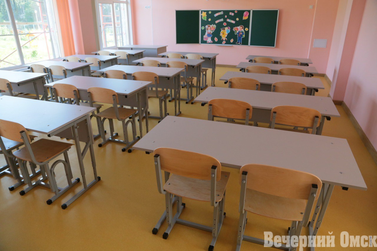 Капремонт в омской школе № 82 завершат к 1 октября Фото: Владимир Казионов