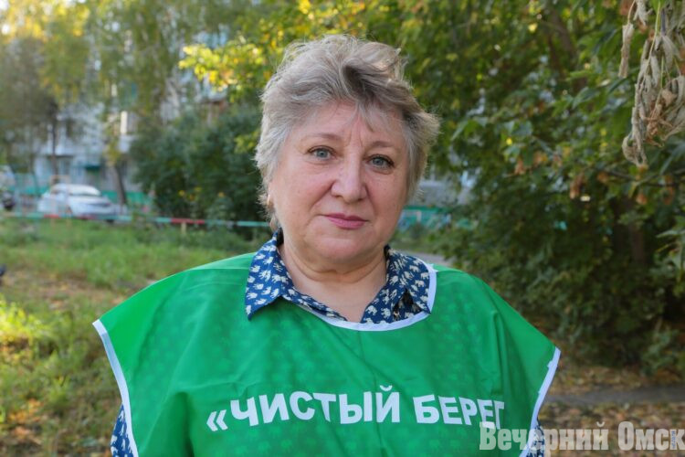 Омичи высадили аллею Памяти на улице Бережного