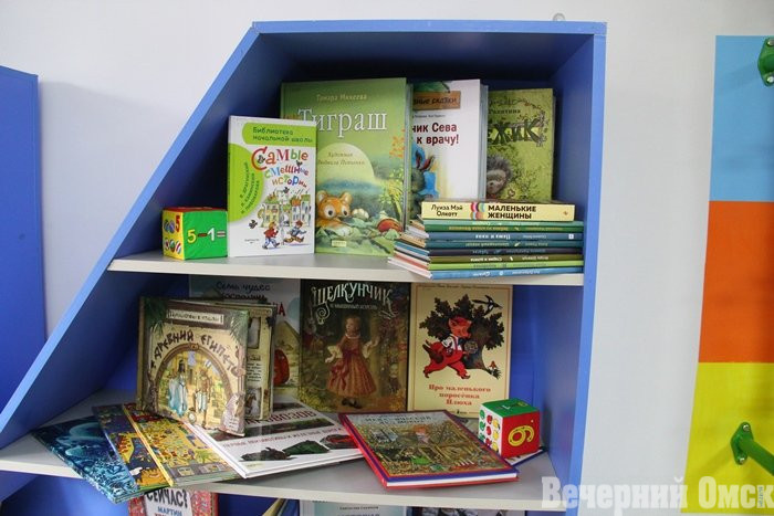 Книжный магазин "Читай-город" на площади Серова не закрывают, а переформатируют Фото: Владимир Казионов