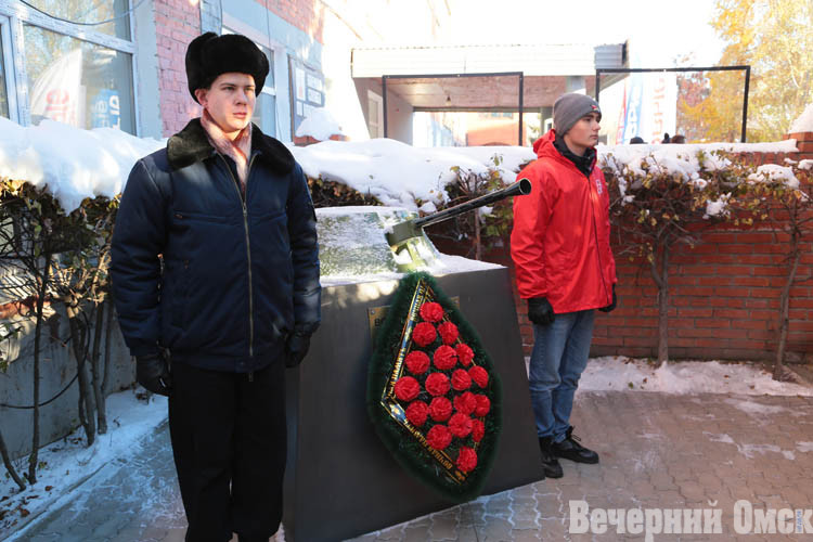 Омских призывников торжественно проводили на службу
