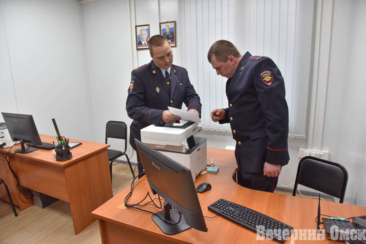 Мэр Омска Сергей Шелест открыл участковый пункт полиции