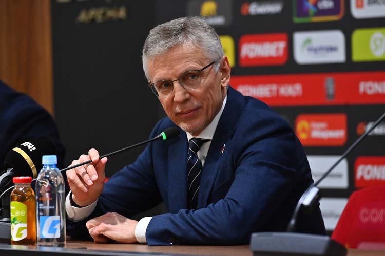 Омский «Авангард» уступил питерскому СК