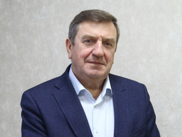 «Вечерний Омск» поздравляет с 70-летием заслуженного энергетика РФ Лясковца Николая Васильевича Фото: Владимир Казионов