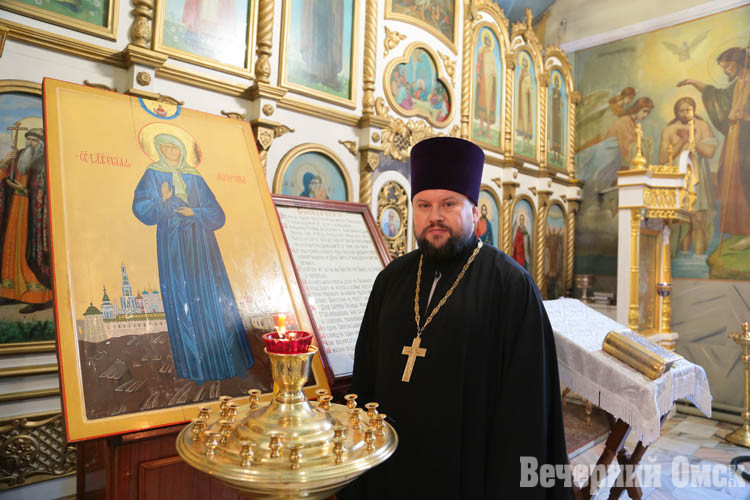 Пост, вода и прорубь: омский священник рассказал, как правильно отмечать Крещение