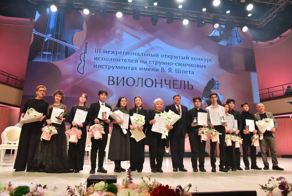 Юная омская скрипачка Мария Морозова покорила жюри конкурса имени Шпета