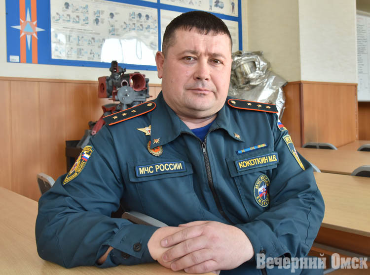 «Гвоздь пробил шлем и вошел внутрь»: омский пожарный рассказал о реальной работе Фото: Сергей Сапоцкий