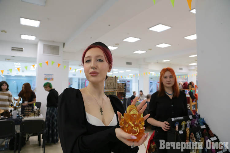 Вещи и их смыслы: в Омске устроили большую гаражную распродажу