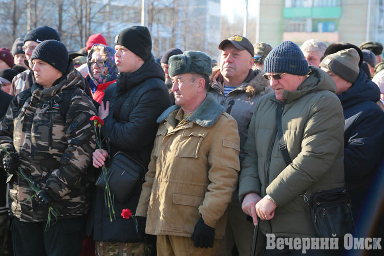В Омске торжественным митингом и возложением цветов почтили память воинов-интернационалистов