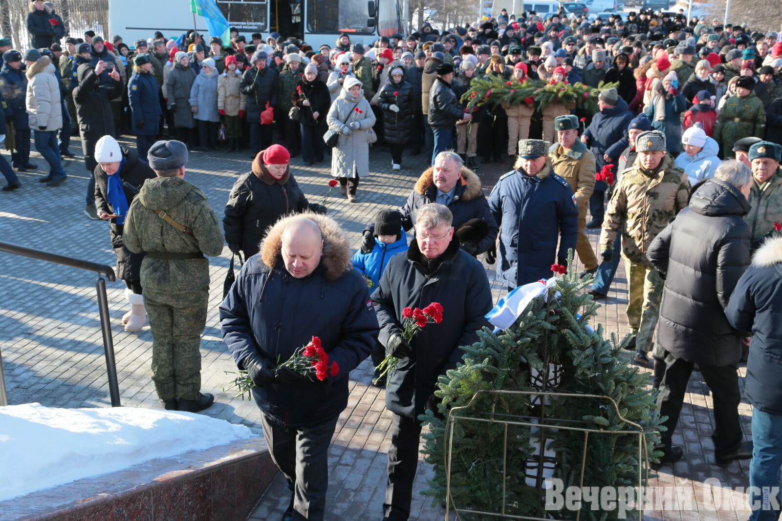 В Омске торжественным митингом и возложением цветов почтили память воинов-интернационалистов Фото: Владимир Казионов