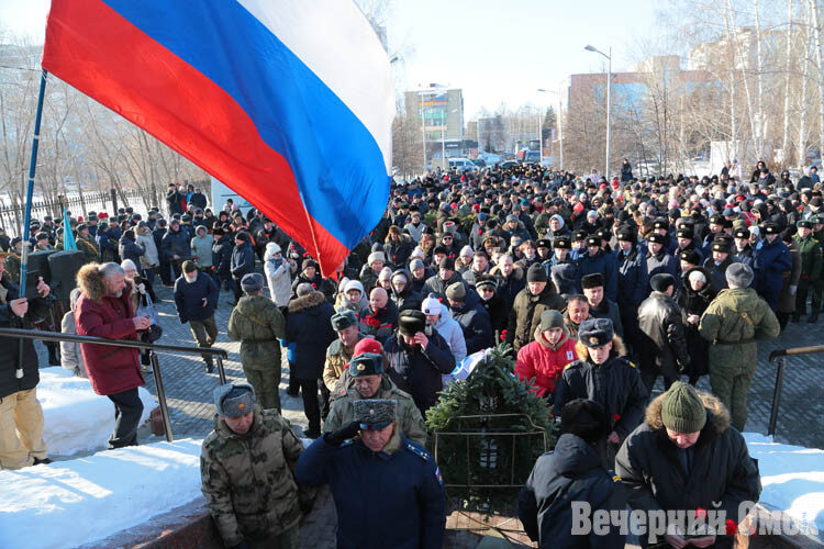 В Омске торжественным митингом и возложением цветов почтили память воинов-интернационалистов