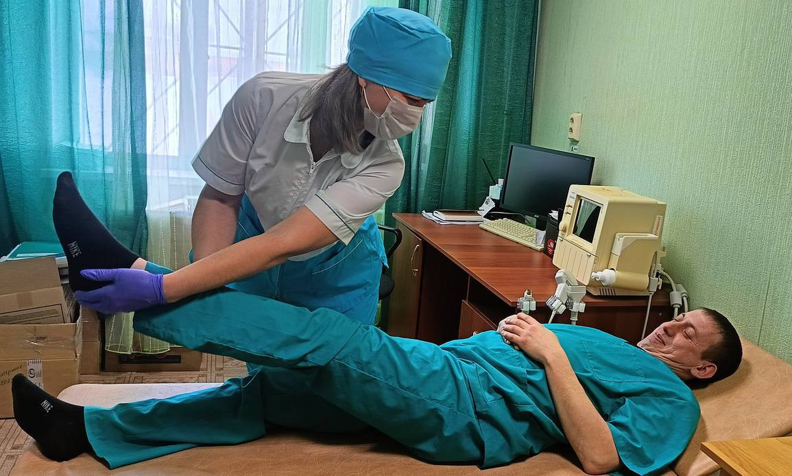 В Марьяновском доме-интернате здоровье пенсионеров укрепляют нейрогимнастикой и телесной терапией Фото: Инна Сулаева