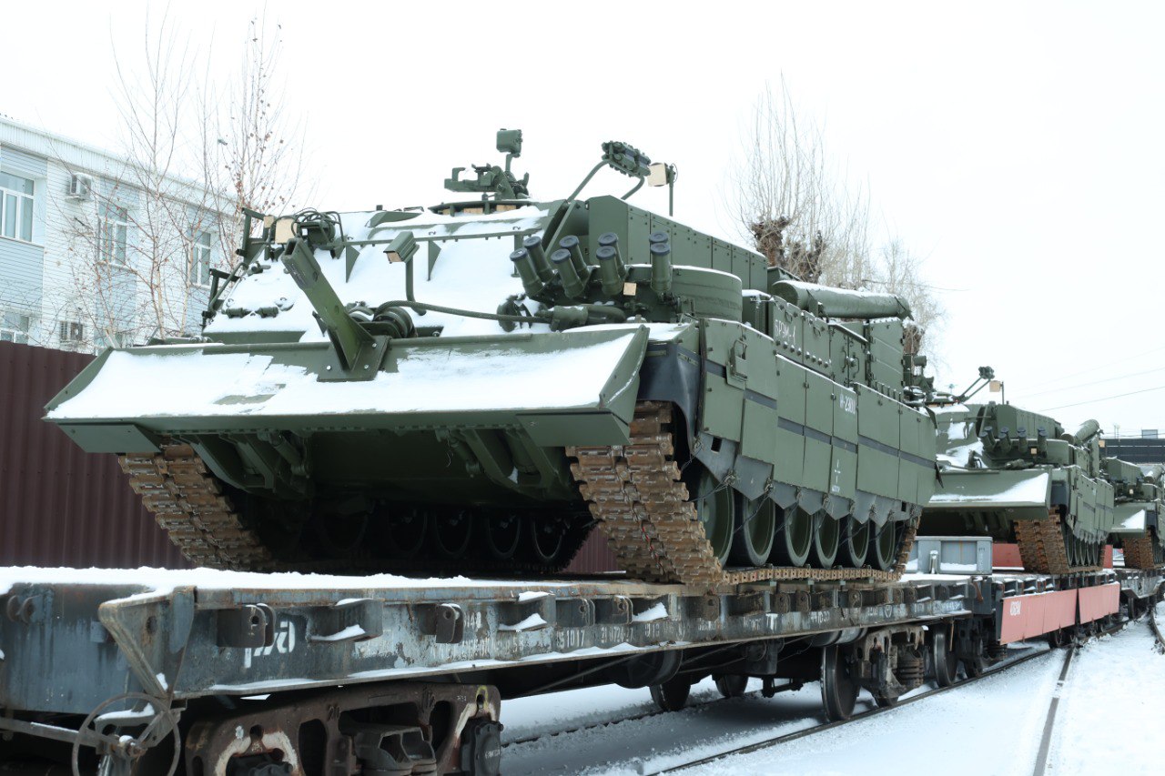 В российские войска поступила партия новых БРЭМ-80 на базе омского танка Т-80 Фото: пресс-служба АО «Омсктрансмаш»