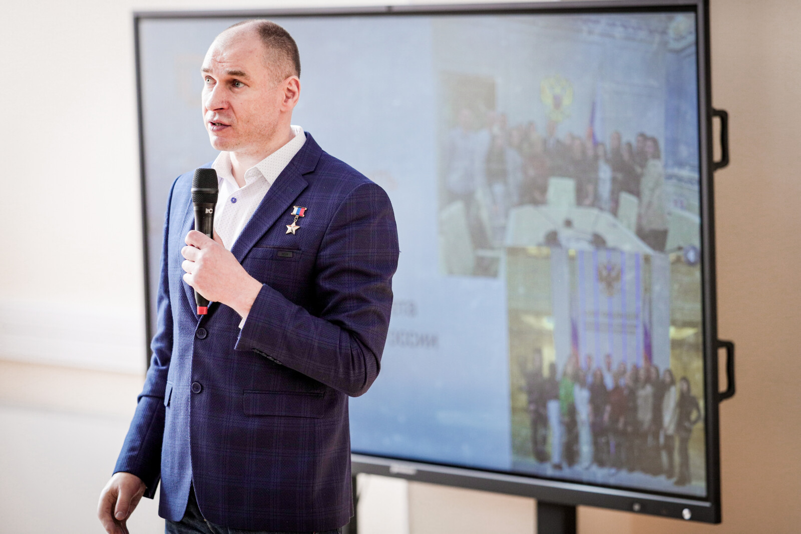 Сенатор Дмитрий Перминов встретился со студентами ОмГУ Фото: Ева Якубович