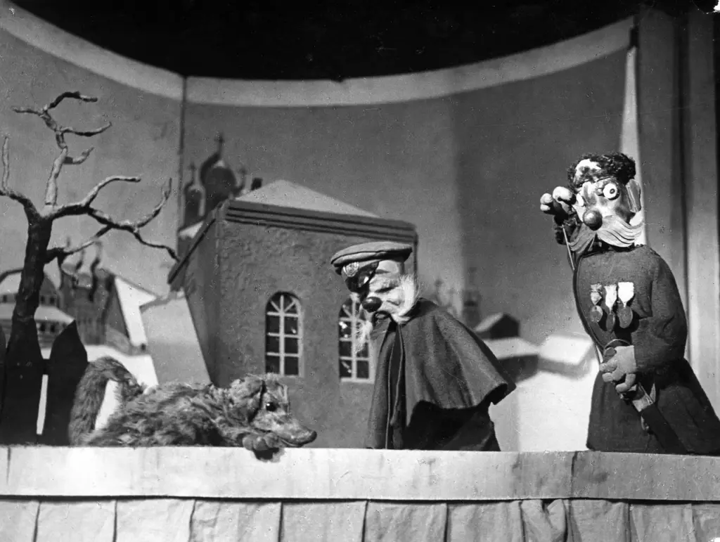 Все началось с «Каштанки»: сегодня омский «Арлекин» отмечает 90 лет