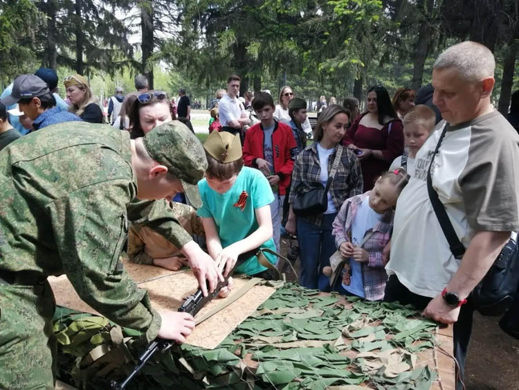 Память поколений: вуз провел торжественные мероприятия ко Дню Победы в честь героев