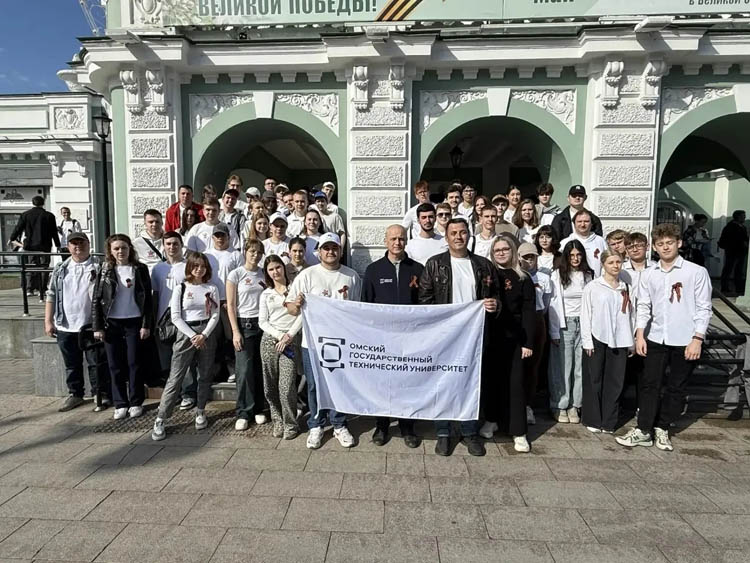 Память поколений: вуз провел торжественные мероприятия ко Дню Победы в честь героев