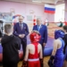 Дмитрий Перминов поздравил ветерана и встретился с юными боксерами Фото: Ева Якубович