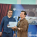 Панно и подарок, который тянет обратно: омичи ярко проводили «Театральный поезд» Фото: Сергей Сапоцкий