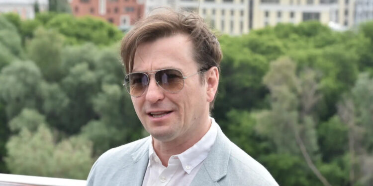 Шесть спектаклей, диалог об искусстве и звёздный гость: как в Омске прошел проект «Театральный поезд»