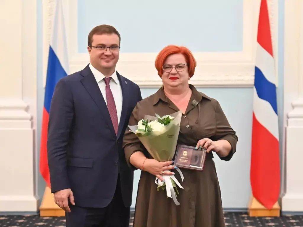 Губернатор Омской области Виталий Хоценко наградил многодетных родителей, бойцов СВО и педагогов