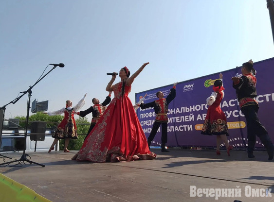 «Бокс», «эстафета» и «колея»: в Омской области выбрали лучшего водителя автобуса