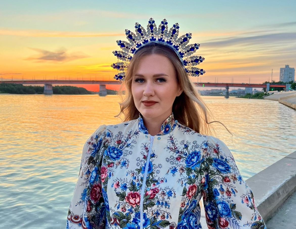 Омичка Ксения Клопова презентовала песню-признание в любви к родному городу и всей Сибири Фото: из личного архива Ксении Клоповой