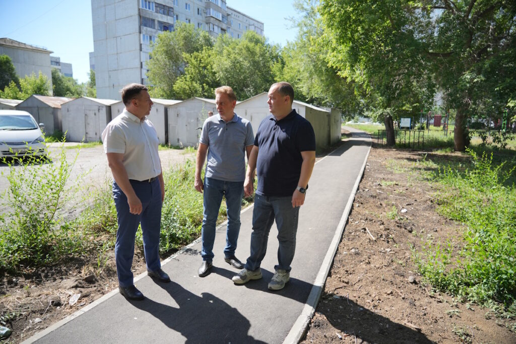 Депутаты Омской области решают насущные проблемы жителей: от газификации до благоустройства