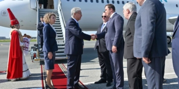 Виталий Хоценко встретил в Омске президента Казахстана Касыма-Жомарта Токаева