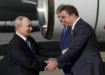 Губернатор Виталий Хоценко встретил в Омске президента России Владимира Путина