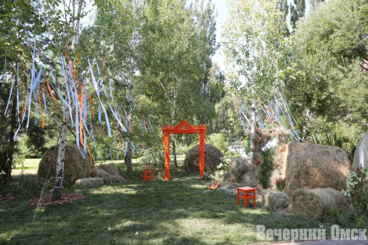 Сад цветочный, таёжный, луговой: в Омске открылась «Флора»
