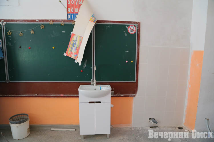 Работа кипит: к новому учебному году учреждения образования Омска преображаются
