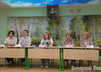 Поход в музей и 12 часов математики: выпускники Омска рассказали, что помогло сдать ЕГЭ на 100 баллов Фото: Владимир Казионов