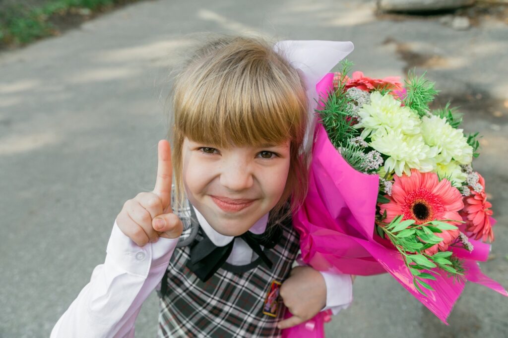 Новая школа, льготный проезд и усиление безопасности на дорогах: как Омск готовится к 1 сентября