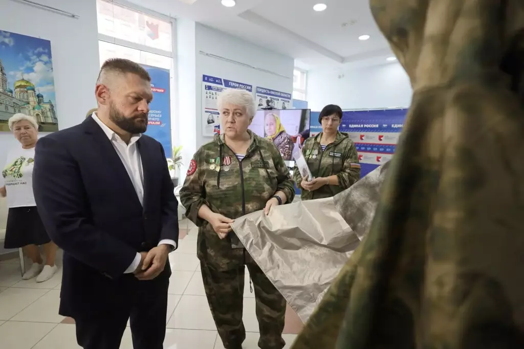 Евгений Поддубный посетил омских «Берегинь СВО»