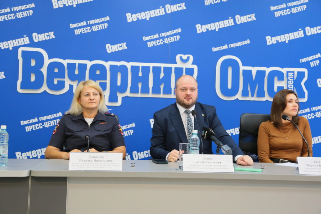 Новая школа, льготный проезд и усиление безопасности на дорогах: как Омск готовится к 1 сентября
