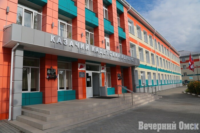 В Казачьем кадетском корпусе имени Язова открыли стендовую экспозицию Фото: Владимир Казионов