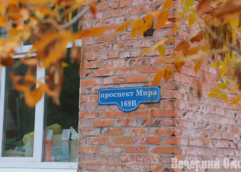 Серей Шелест проинспектировал ремонт детсада в микрорайоне Юбилейный Фото: Владимир Казионов