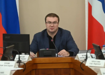 Виталий Хоценко поставил задачу обеспечить готовность спецтехники к зиме Фото предоставлено правительством Омской области