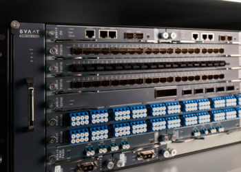 «Ростелеком» завершил разработку высокоскоростной DWDM-системы «БУЛАТ»: оборудование включено в реестр российской промышленной продукции Минпромторга РФ Фото предоставлено пресс-службой омского филиала ПАО «Ростелеком»